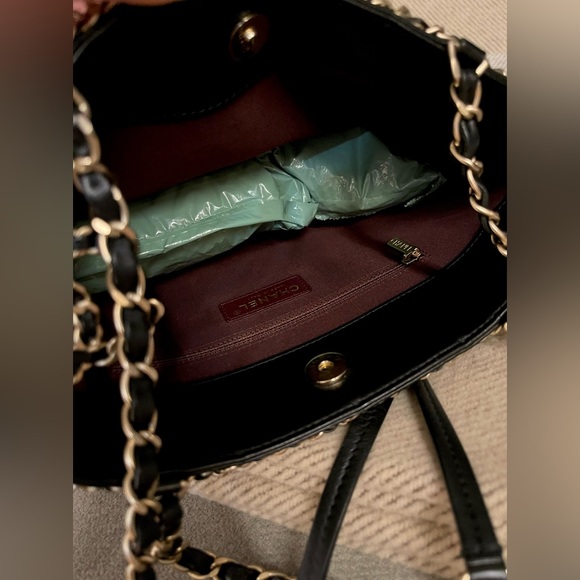 Chanel Cage Chain Tote Bag - Picture 8 of 9